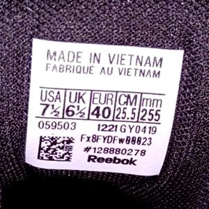 Reebok Iverson Legacy Sneakers in Dark Royal/Multicolor